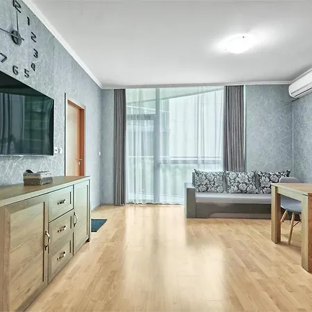 Paradise 1bd In Del Sol Apartment *